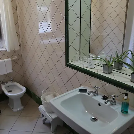 Os Bed & Breakfast 3*